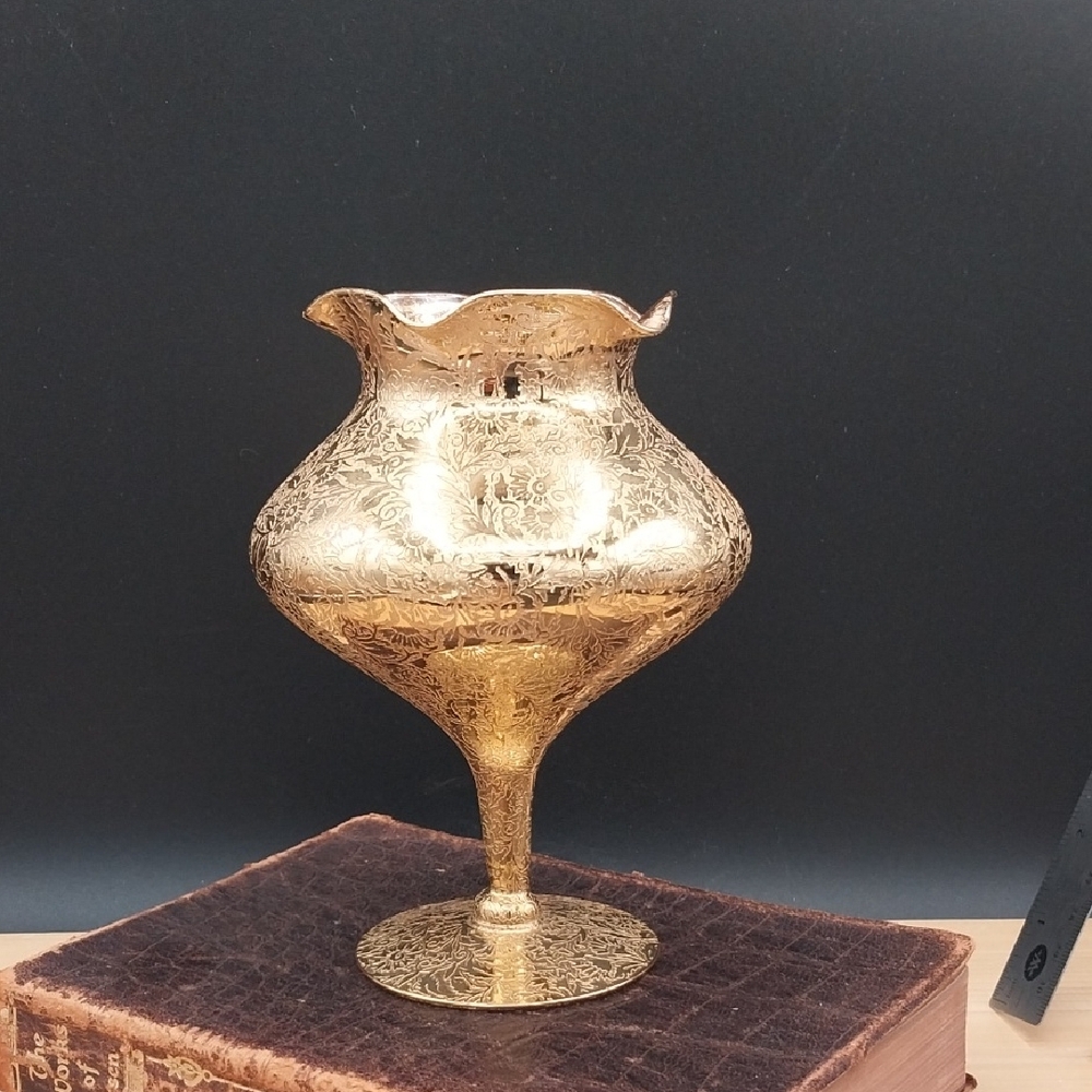 GLASTONBURY LOTUS DAISY FIELDS 22KT GOLD ENCRUSTED EMBOSSED FOOTED GLASS VASE